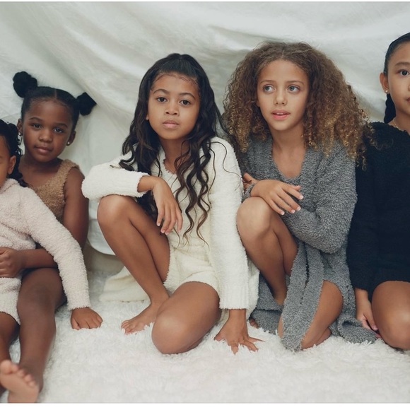 Kids Skims Cozy collection loungewear set in the color Smoke - Picture 9 of 15